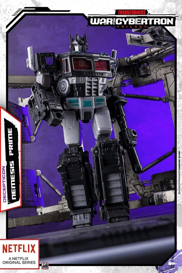 Netflix Transformers Spoiler Pack Nemesis Prime  (4 of 18)